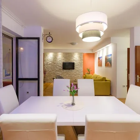 Apartment Exclusive Bugenvila *