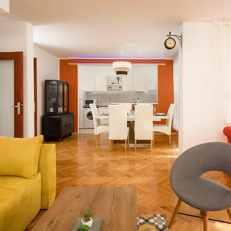 Exclusive Bugenvila Split